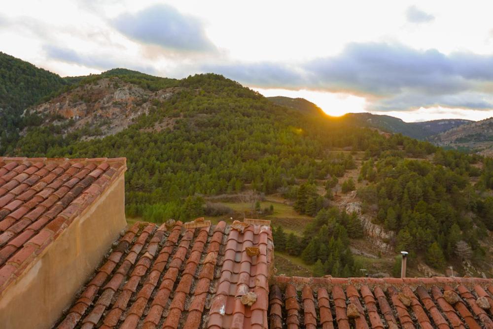 Hostal Antiguo Hospital Linares de Mora Kültér fotó