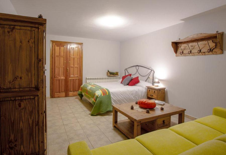 Hostal Antiguo Hospital Linares de Mora Kültér fotó