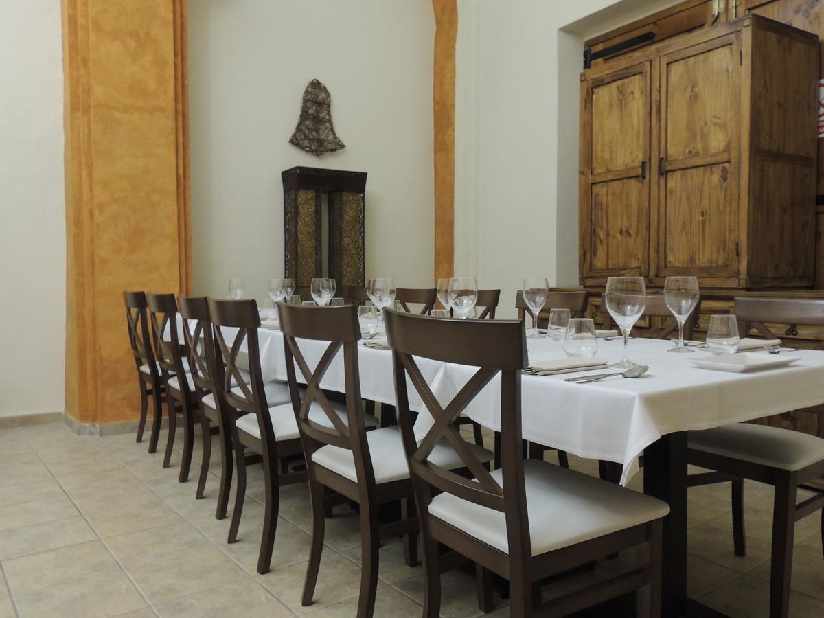 Hostal Antiguo Hospital Linares de Mora Kültér fotó